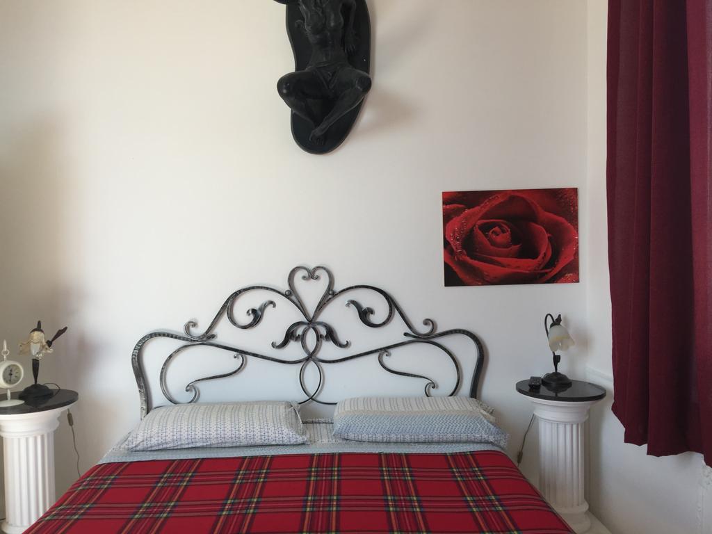 Bed and Breakfast Il Bastione Duca D'Aosta à Trapani Extérieur photo